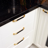 beyaz-mutfak-dolabi-kulplari-7