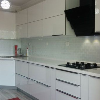 Beyaz-Renk-Mutfak-Dolabi-2