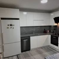 Turak-Mobilya-19-Mutfak-Dolabi-Modelleri-Akrilik-Mutfak-Dolabi-Mutfak-Dolabi-Renkleri-Lak-Panel-Mutfak-Dolabi-High-Gloss-Mutfak-Dolabi-Kulpsuz-Mutfak-Dolabi