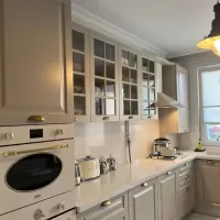 Turak-Mobilya-8-Mutfak-Dolabi-Modelleri-Akrilik-Mutfak-Dolabi-Mutfak-Dolabi-Renkleri-Cam-Kapakli-Mutfak-Dolabi-High-Gloss-Mutfak-Dolabi-Kulpsuz-Mutfak-Dolabi